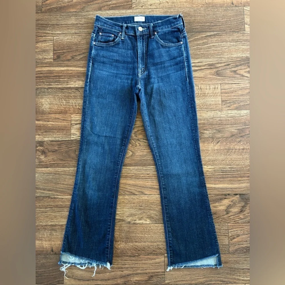 MOTHER Denim The Insider Crop Step Fray Jeans in Clean Sweep Size: 26 EUC
